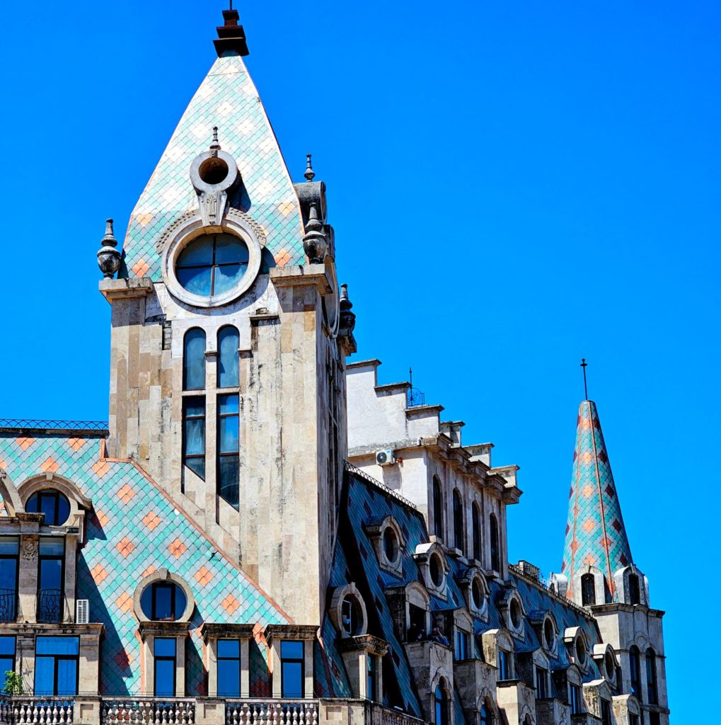 בטומי אדריכלות בלה אפוקה